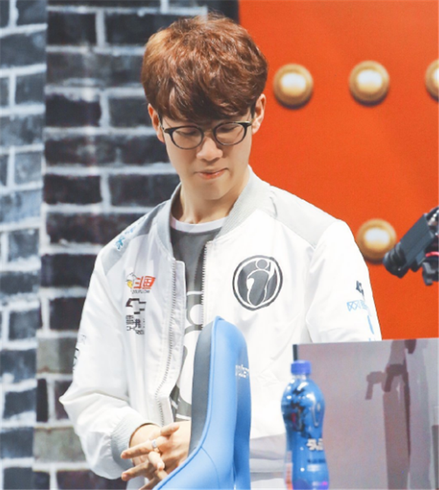 的首要武器 的首要武器